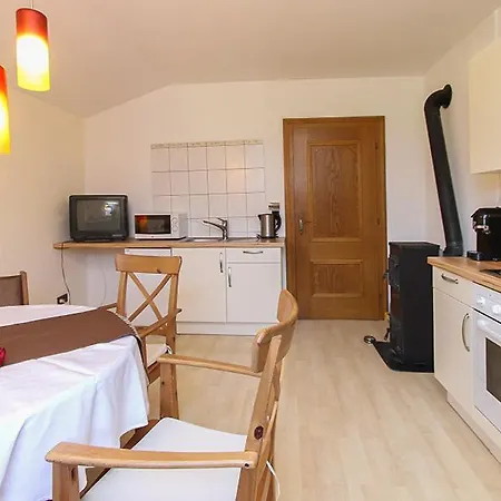 Schwalbenwandblick Зальфельден